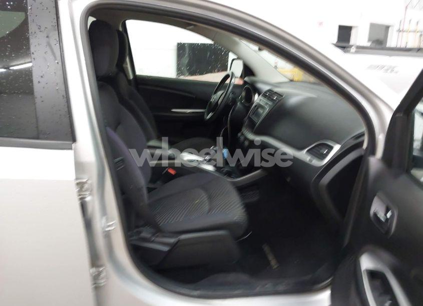 Photo 5 of 2013 Dodge Journey SXT (VIN 3C4PDDBGXDT506142)