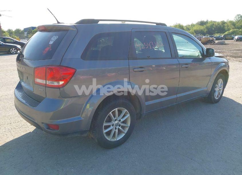 Photo 4 of 2013 Dodge Journey SXT (VIN 3C4PDDBGXDT607052)