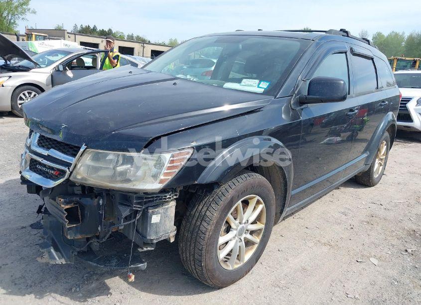 Photo 2 of 2013 Dodge Journey SXT (VIN 3C4PDDBGXDT680681)