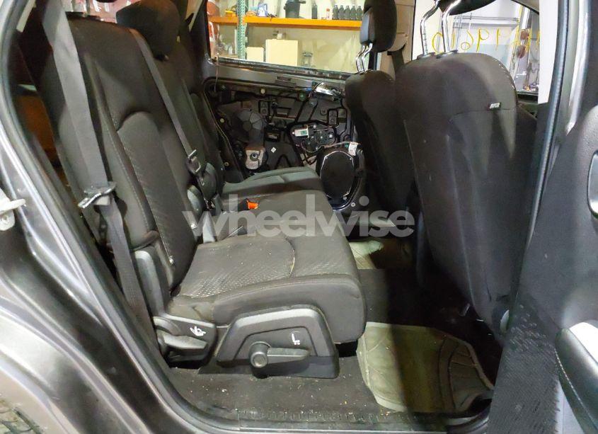 Photo 8 of 2014 Dodge Journey SXT (VIN 3C4PDDBGXET179002)