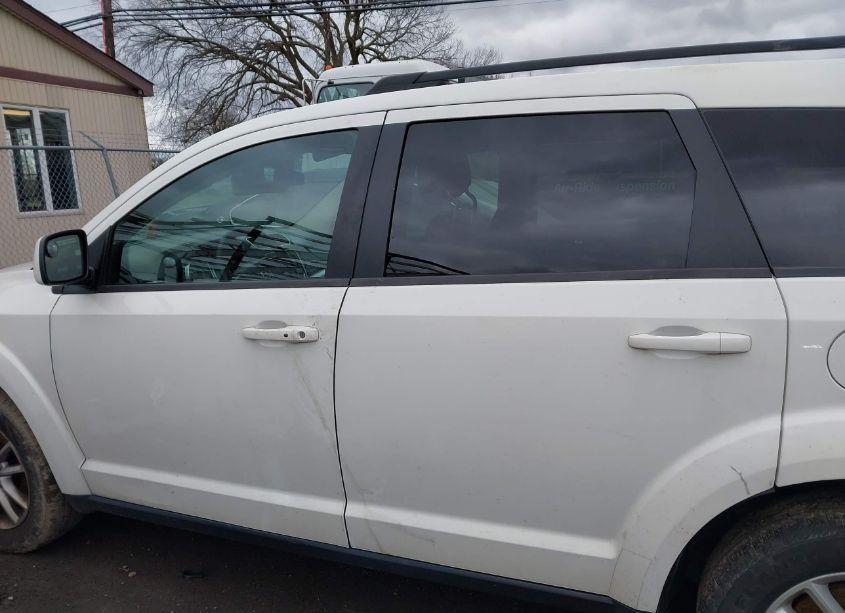 Photo 14 of 2015 Dodge Journey SXT (VIN 3C4PDDBGXFT646145)