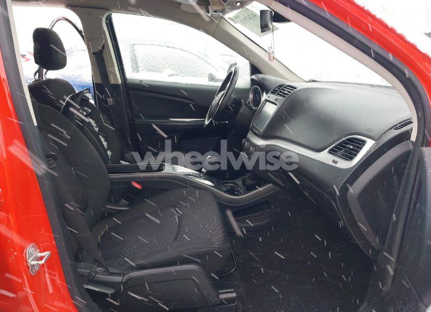 Photo 5 of 2019 Dodge Journey SE AWD (VIN 3C4PDDBGXKT805384)