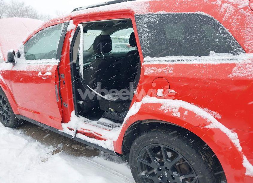 Photo 6 of 2019 Dodge Journey SE AWD (VIN 3C4PDDBGXKT805384)