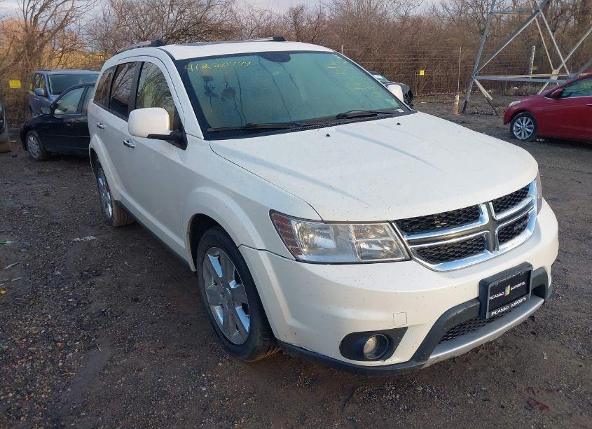 2014 Dodge Journey LIMITED (VIN 3C4PDDDGXET155800) main photo