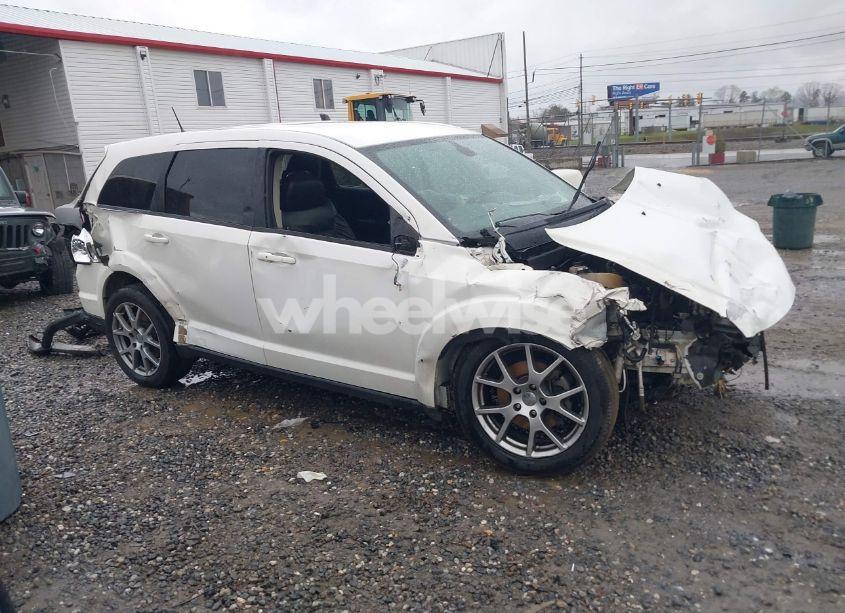 2017 Dodge Journey GT AWD (VIN 3C4PDDEG1HT644458) main photo