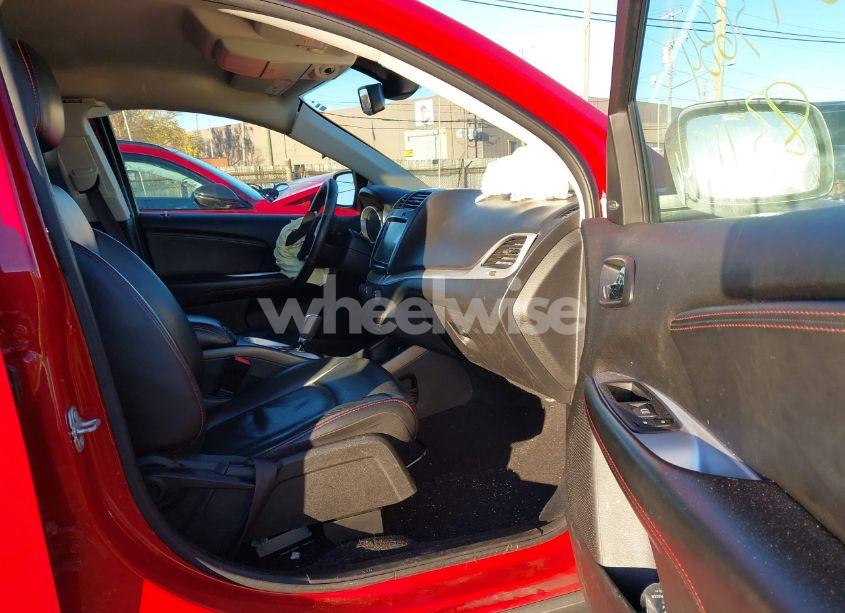 Photo 5 of 2019 Dodge Journey GT AWD (VIN 3C4PDDEG6KT837194)