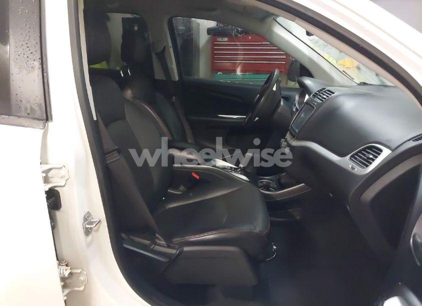 Photo 5 of 2018 Dodge Journey GT AWD (VIN 3C4PDDEG9JT463159)