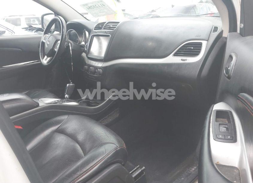 Photo 5 of 2017 Dodge Journey GT AWD (VIN 3C4PDDEGXHT610504)