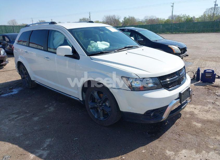 2018 Dodge Journey CROSSROAD AWD (VIN 3C4PDDGG0JT386534) main photo