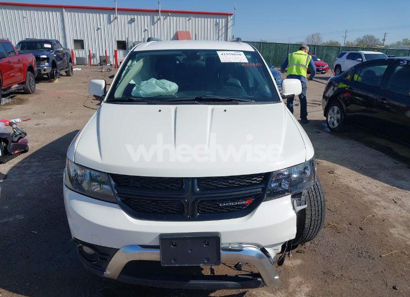Photo 13 of 2018 Dodge Journey CROSSROAD AWD (VIN 3C4PDDGG0JT386534)