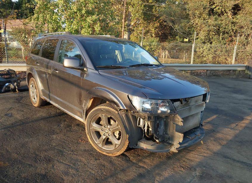2019 Dodge Journey CROSSROAD AWD (VIN 3C4PDDGG0KT759184) main photo