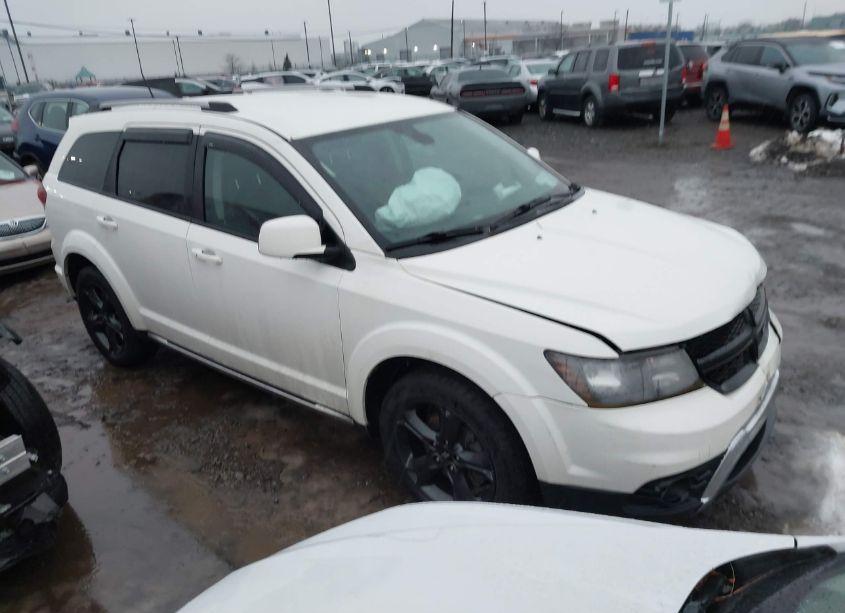 2018 Dodge Journey CROSSROAD AWD (VIN 3C4PDDGG2JT388608) main photo