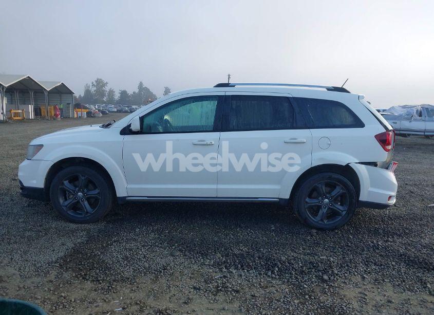 Photo 15 of 2017 Dodge Journey CROSSROAD (VIN 3C4PDDGG4HT548885)