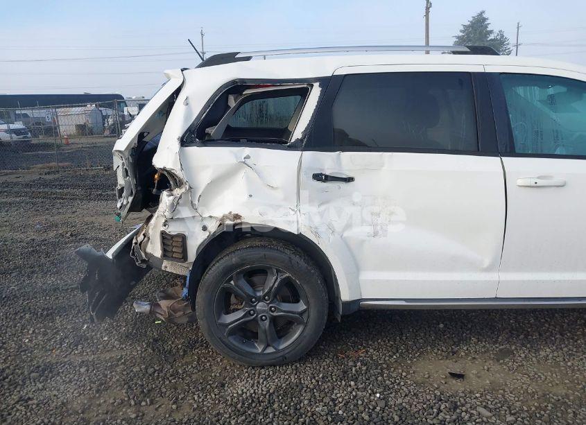 Photo 6 of 2017 Dodge Journey CROSSROAD (VIN 3C4PDDGG4HT548885)