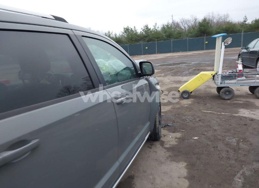 Photo 6 of 2019 Dodge Journey CROSSROAD AWD (VIN 3C4PDDGG4KT764923)