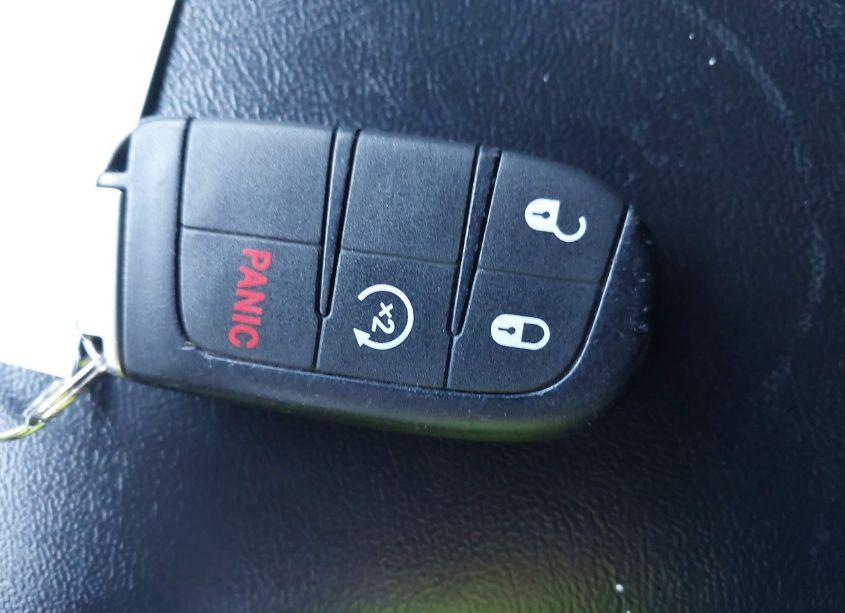 Photo 11 of 2017 Dodge Journey CROSSROAD PLUS AWD (VIN 3C4PDDGG5HT541637)