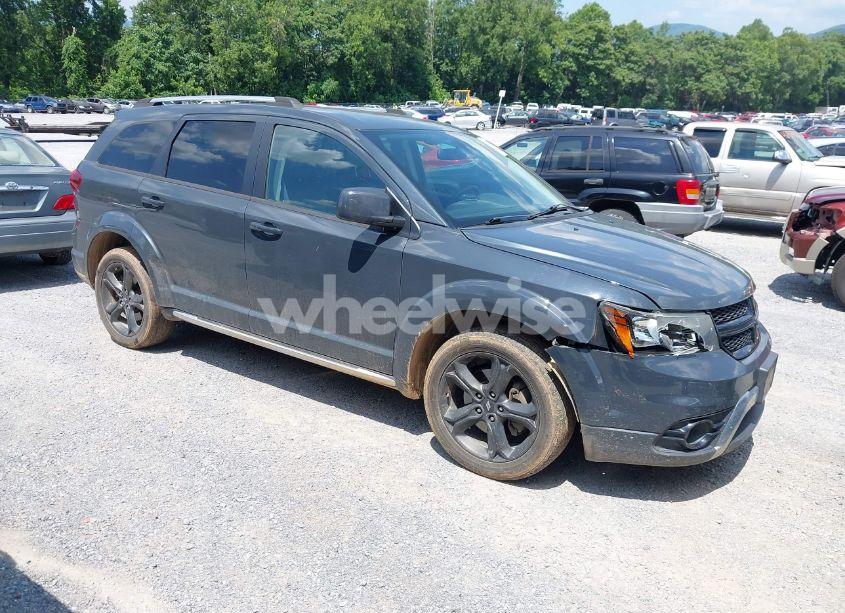 2018 Dodge Journey CROSSROAD AWD (VIN 3C4PDDGG5JT371317) main photo