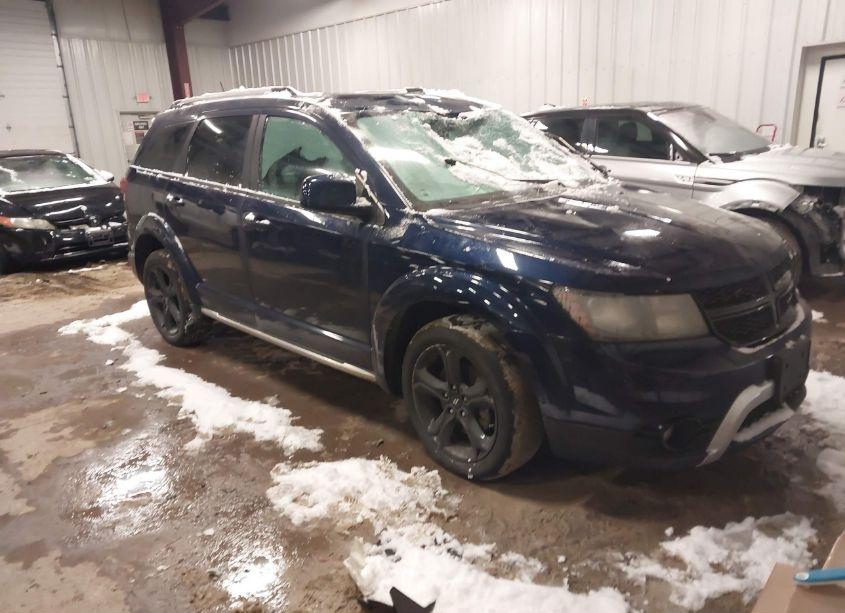2018 Dodge Journey CROSSROAD AWD (VIN 3C4PDDGG6JT371536) main photo