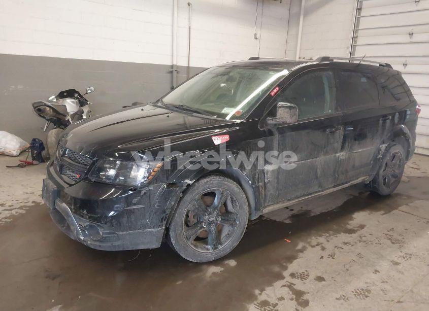 Photo 2 of 2018 Dodge Journey CROSSROAD AWD (VIN 3C4PDDGG7JT386384)