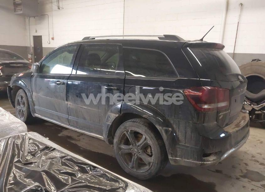 Photo 3 of 2018 Dodge Journey CROSSROAD AWD (VIN 3C4PDDGG7JT386384)