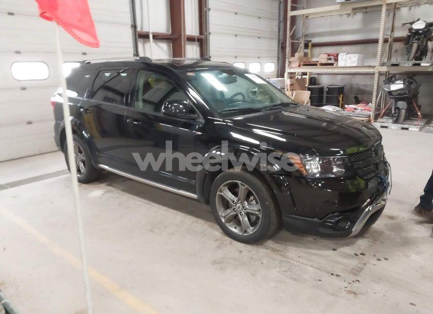 2018 Dodge Journey CROSSROAD (VIN 3C4PDDGG9JT219637) main photo