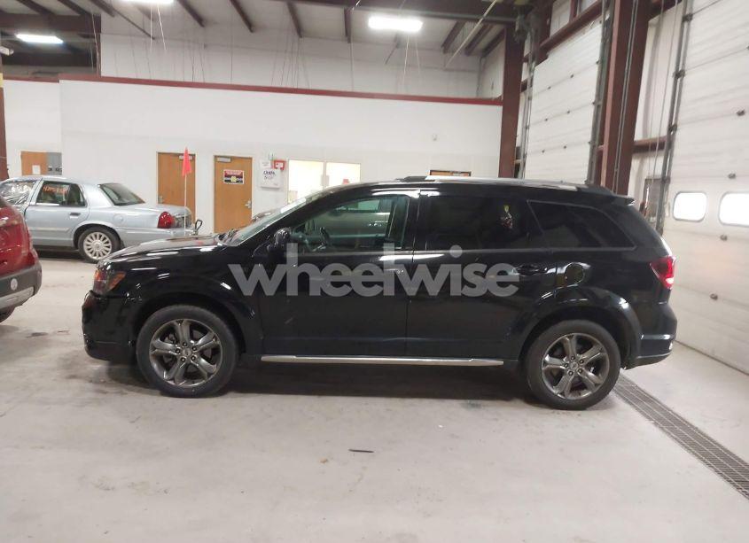 Photo 14 of 2018 Dodge Journey CROSSROAD (VIN 3C4PDDGG9JT219637)