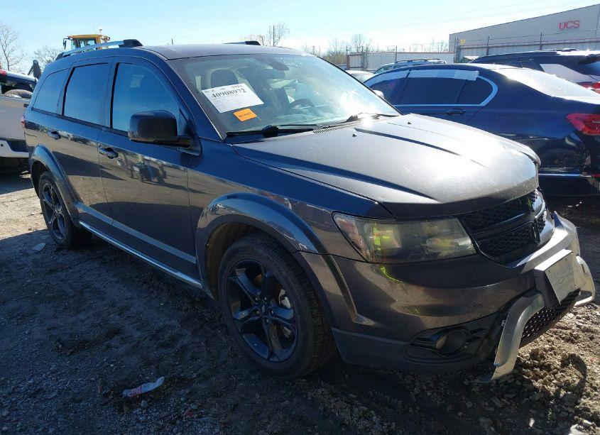 2018 Dodge Journey CROSSROAD AWD (VIN 3C4PDDGG9JT387147) main photo