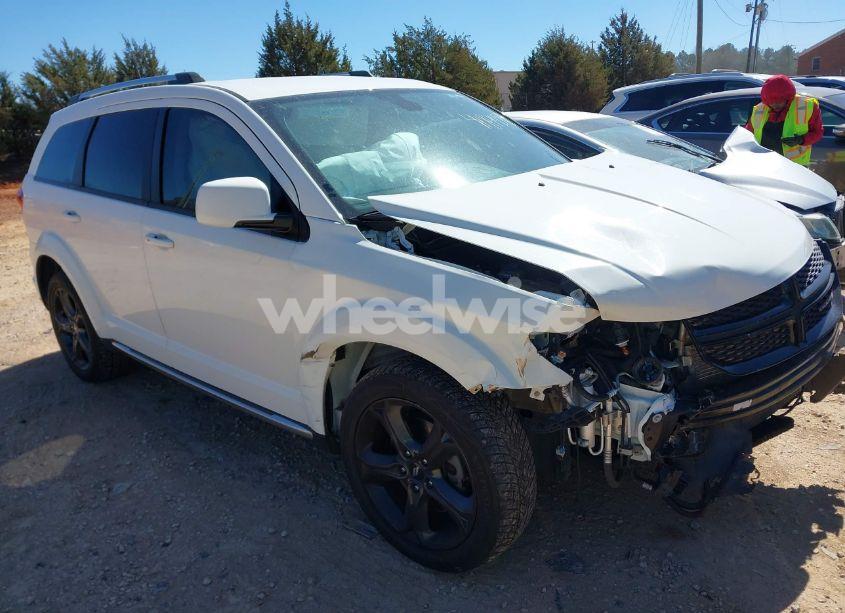 2019 Dodge Journey CROSSROAD AWD (VIN 3C4PDDGG9KT848915) main photo