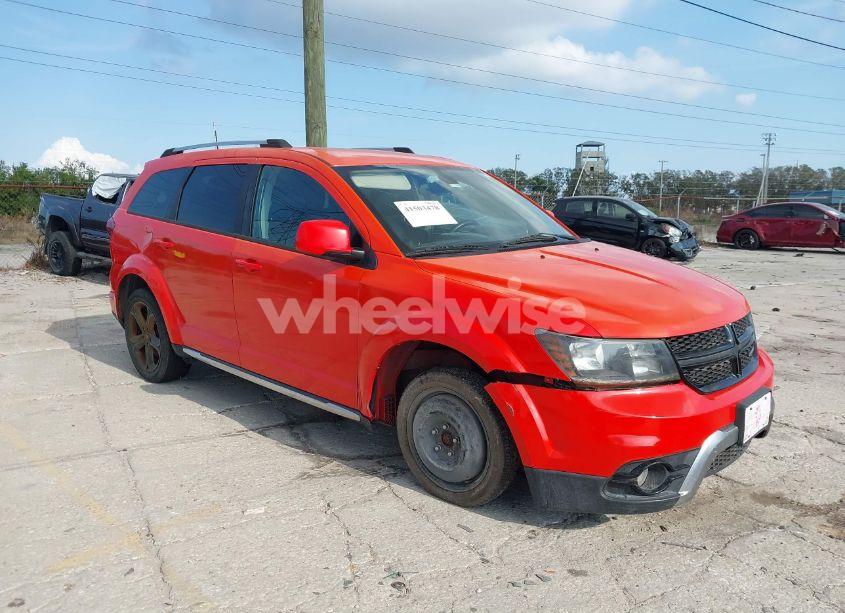 2018 Dodge Journey CROSSROAD AWD (VIN 3C4PDDGGXJT371054) main photo