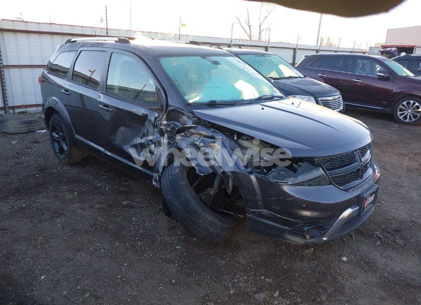 2018 Dodge Journey CROSSROAD AWD (VIN 3C4PDDGGXJT386542) main photo