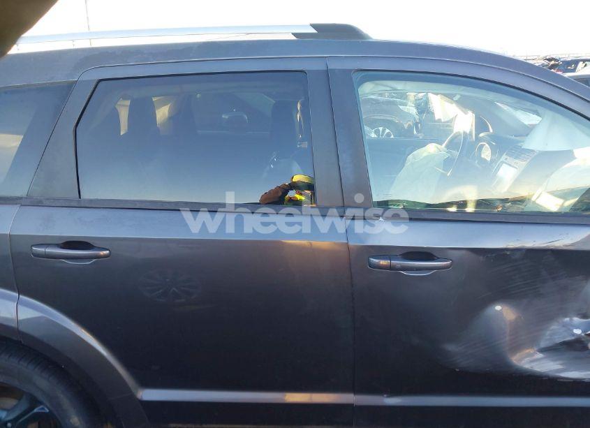 Photo 13 of 2018 Dodge Journey CROSSROAD AWD (VIN 3C4PDDGGXJT386542)