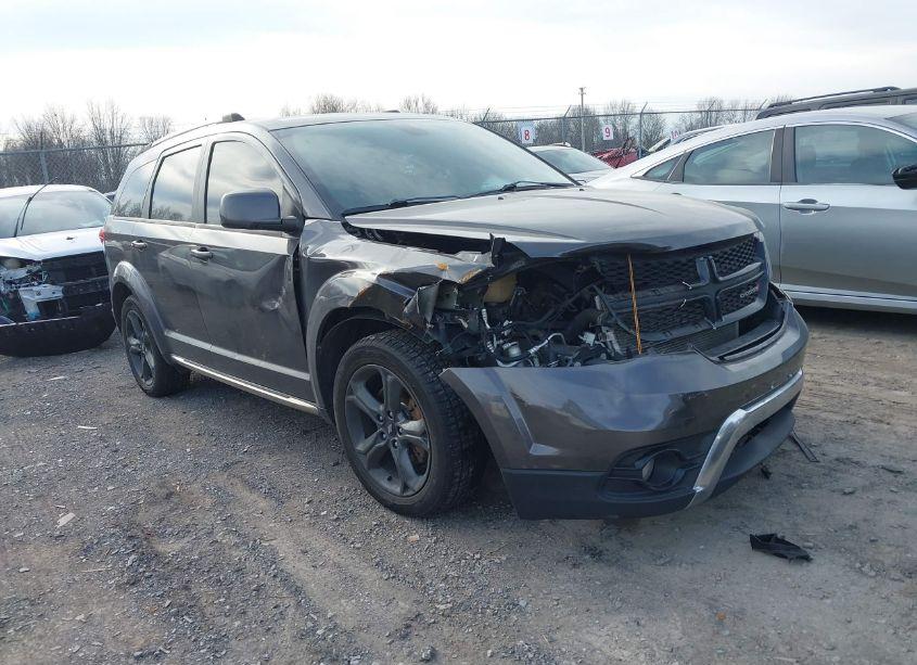 2018 Dodge Journey CROSSROAD AWD (VIN 3C4PDDGGXJT491789) main photo