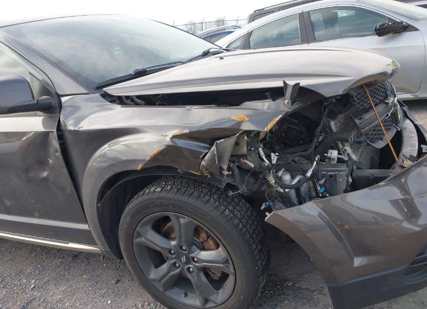 Photo 6 of 2018 Dodge Journey CROSSROAD AWD (VIN 3C4PDDGGXJT491789)