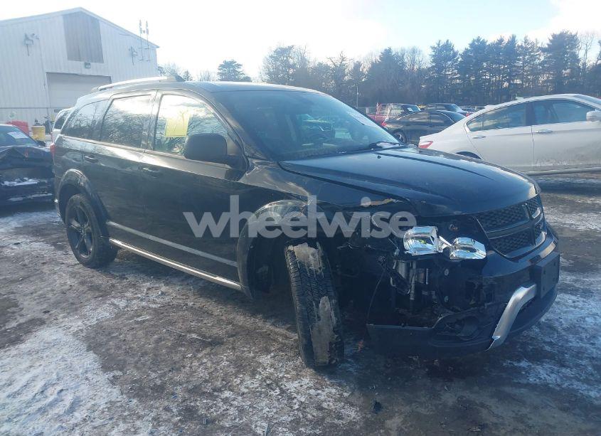 2018 Dodge Journey CROSSROAD AWD (VIN 3C4PDDGGXJT515007) main photo