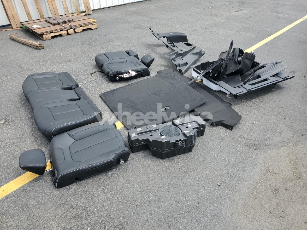 Photo 13 of 2025 JEEP WAGONEER S LIMITED (VIN 3C4RJNCKXST582449)