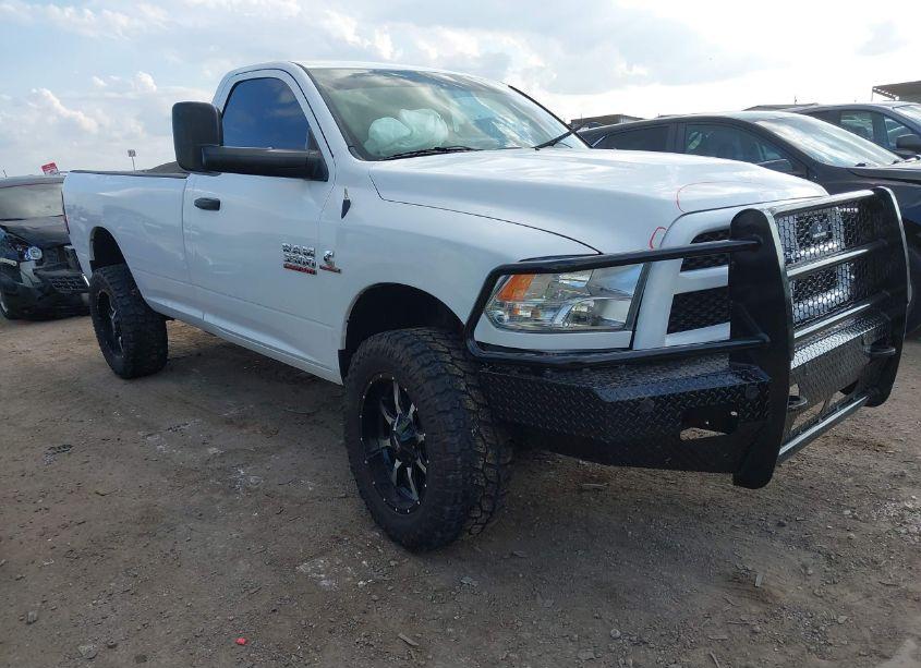 2016 Ram 3500 TRADESMAN (VIN 3C63R3AL9GG221087) main photo