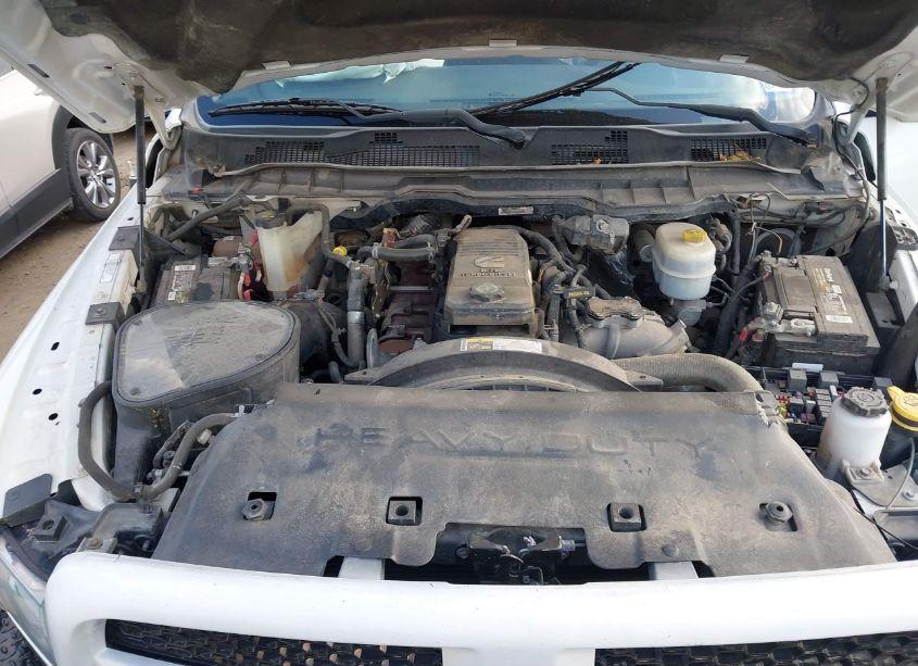 Photo 10 of 2016 Ram 3500 TRADESMAN (VIN 3C63R3AL9GG221087)