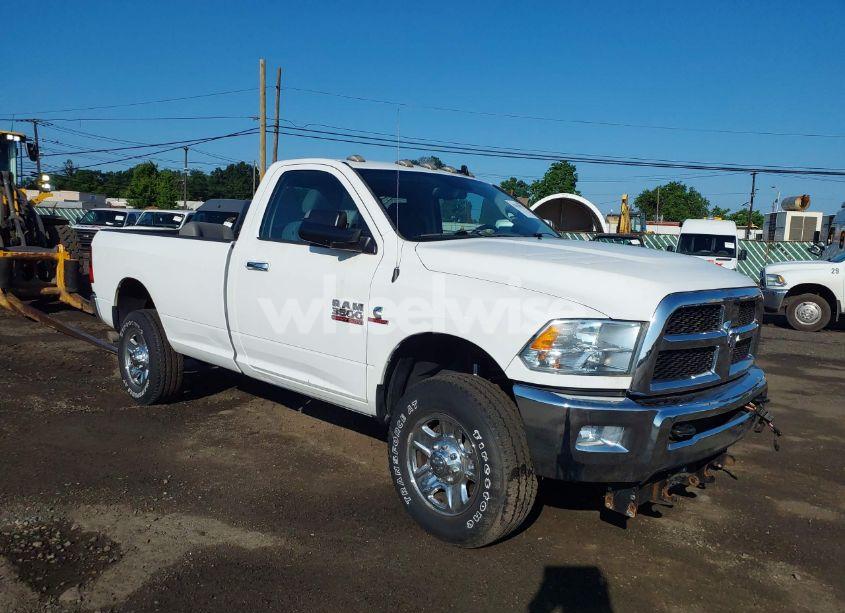 2015 Ram 3500 SLT (VIN 3C63R3BL0FG534512) main photo