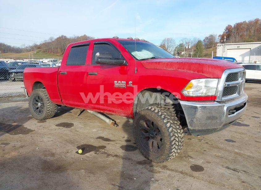 2016 Ram 3500 ST (VIN 3C63R3CL0GG282924) main photo