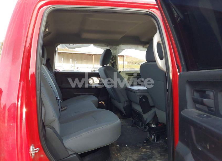 Photo 6 of 2016 Ram 3500 ST (VIN 3C63R3CL0GG282924)