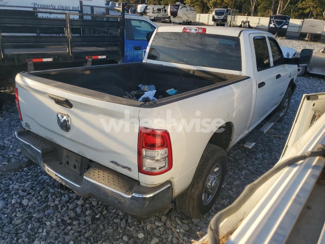 Photo 3 of 2019 RAM 3500 TRADESMAN (VIN 3C63R3CL3KG534013)