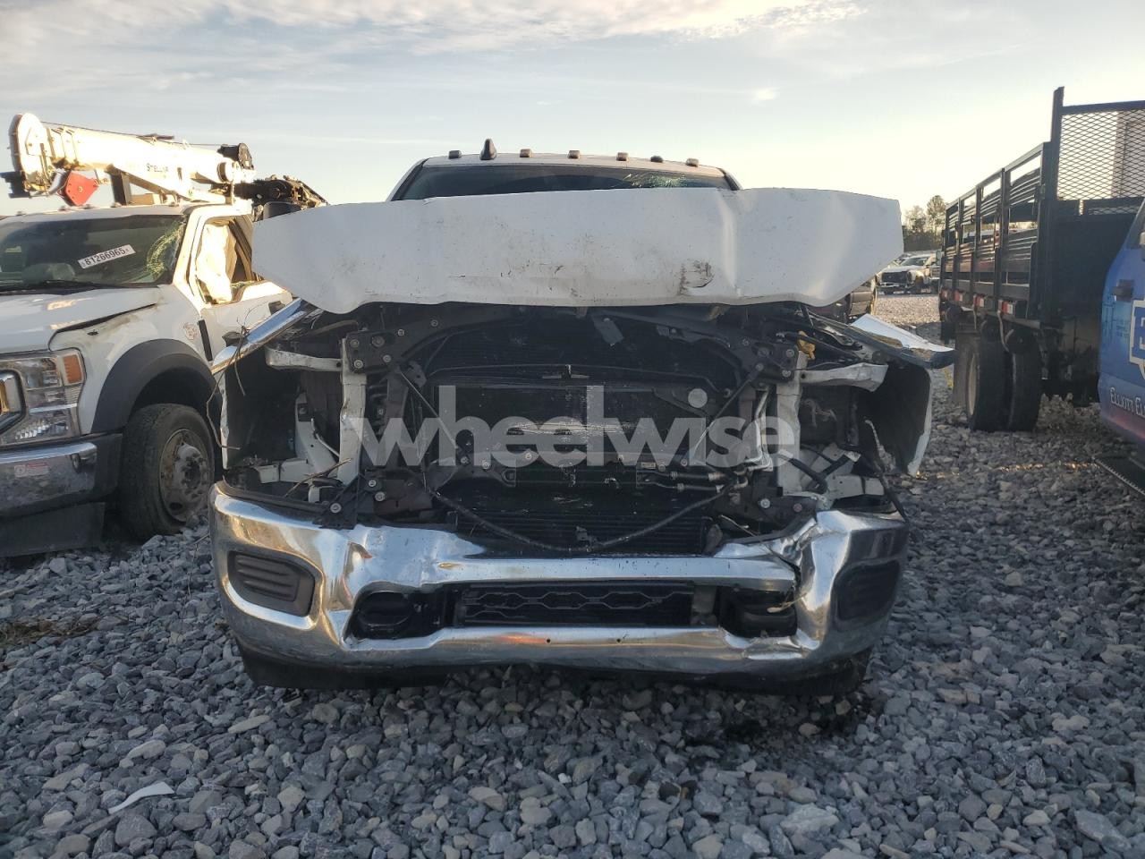 Photo 5 of 2019 RAM 3500 TRADESMAN (VIN 3C63R3CL3KG534013)