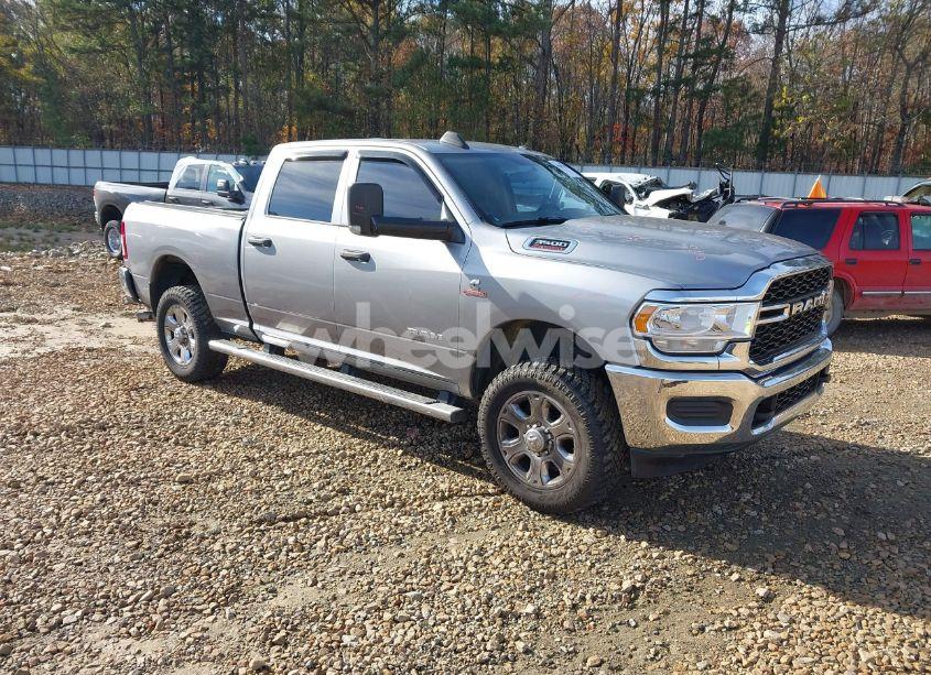 2019 Ram 3500 TRADESMAN 4X4 6'4 BOX (VIN 3C63R3CL3KG543102) main photo