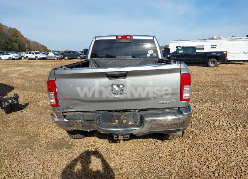Photo 16 of 2019 Ram 3500 TRADESMAN 4X4 6'4 BOX (VIN 3C63R3CL3KG543102)