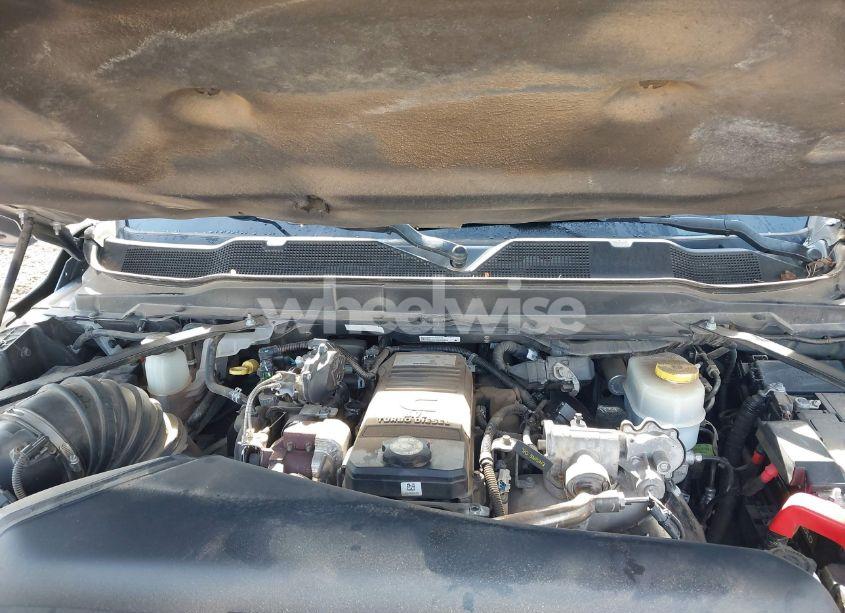 Photo 9 of 2019 Ram 3500 TRADESMAN 4X4 6'4 BOX (VIN 3C63R3CL3KG543102)