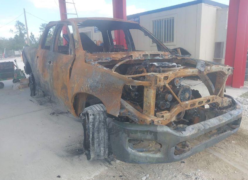 Photo 2 of 2020 Ram 3500 TRADESMAN 4X4 6'4 BOX (VIN 3C63R3CL6LG313247)