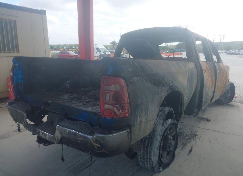 Photo 4 of 2020 Ram 3500 TRADESMAN 4X4 6'4 BOX (VIN 3C63R3CL6LG313247)