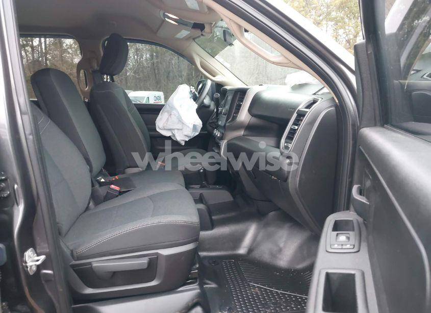 Photo 5 of 2020 Ram 3500 TRADESMAN 4X4 6'4 BOX (VIN 3C63R3CL7LG102784)