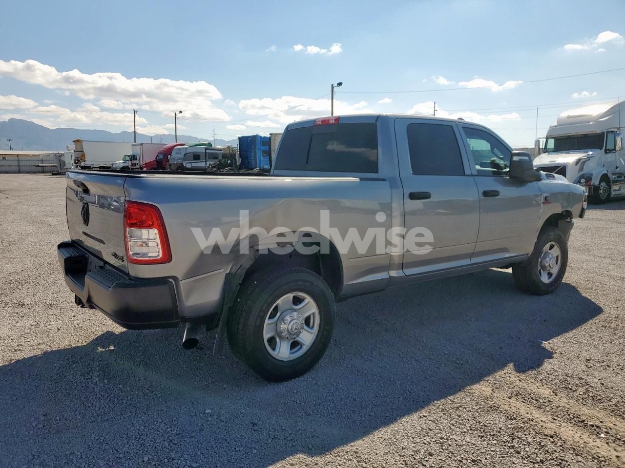 Photo 3 of 2024 RAM 3500 TRADESMAN (VIN 3C63R3CL8RG404934)