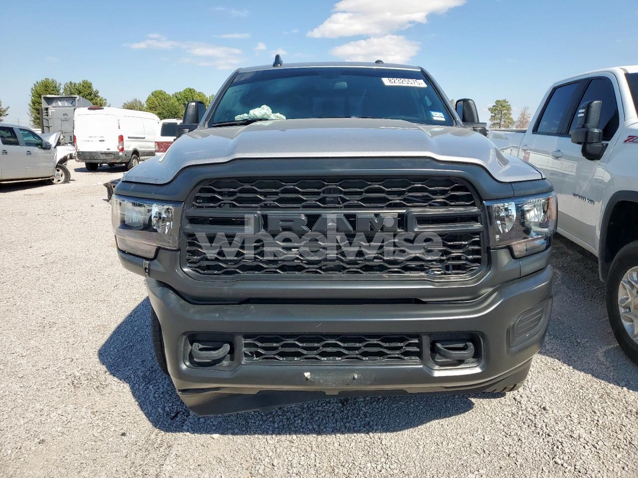 Photo 5 of 2024 RAM 3500 TRADESMAN (VIN 3C63R3CL8RG404934)